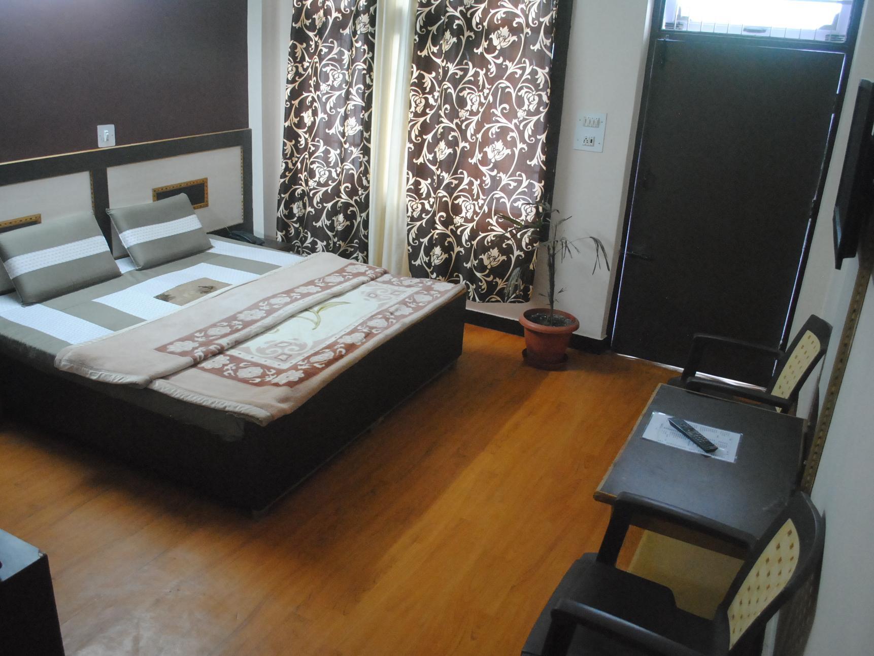 דרמסאלה Dharamkot Inn מראה חיצוני תמונה