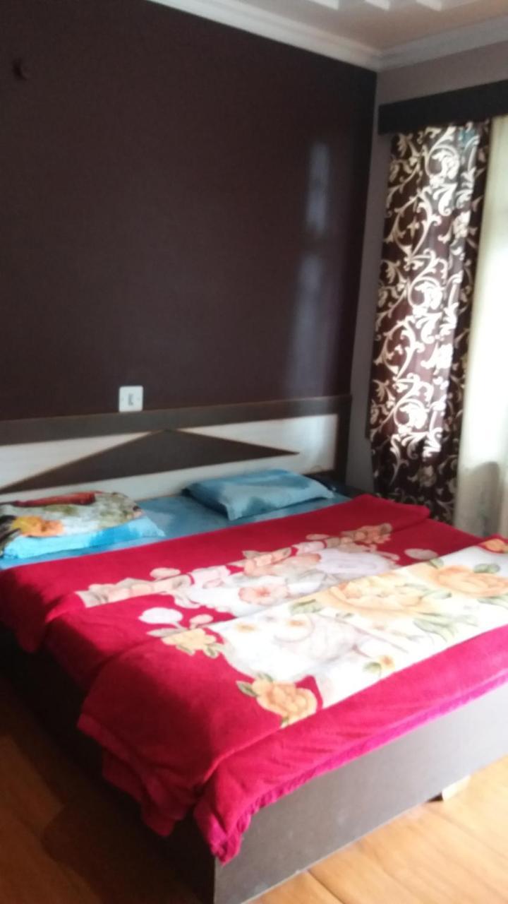 דרמסאלה Dharamkot Inn מראה חיצוני תמונה