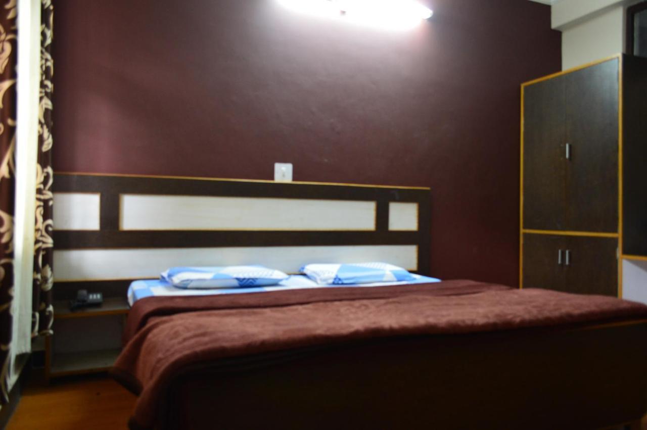 דרמסאלה Dharamkot Inn מראה חיצוני תמונה
