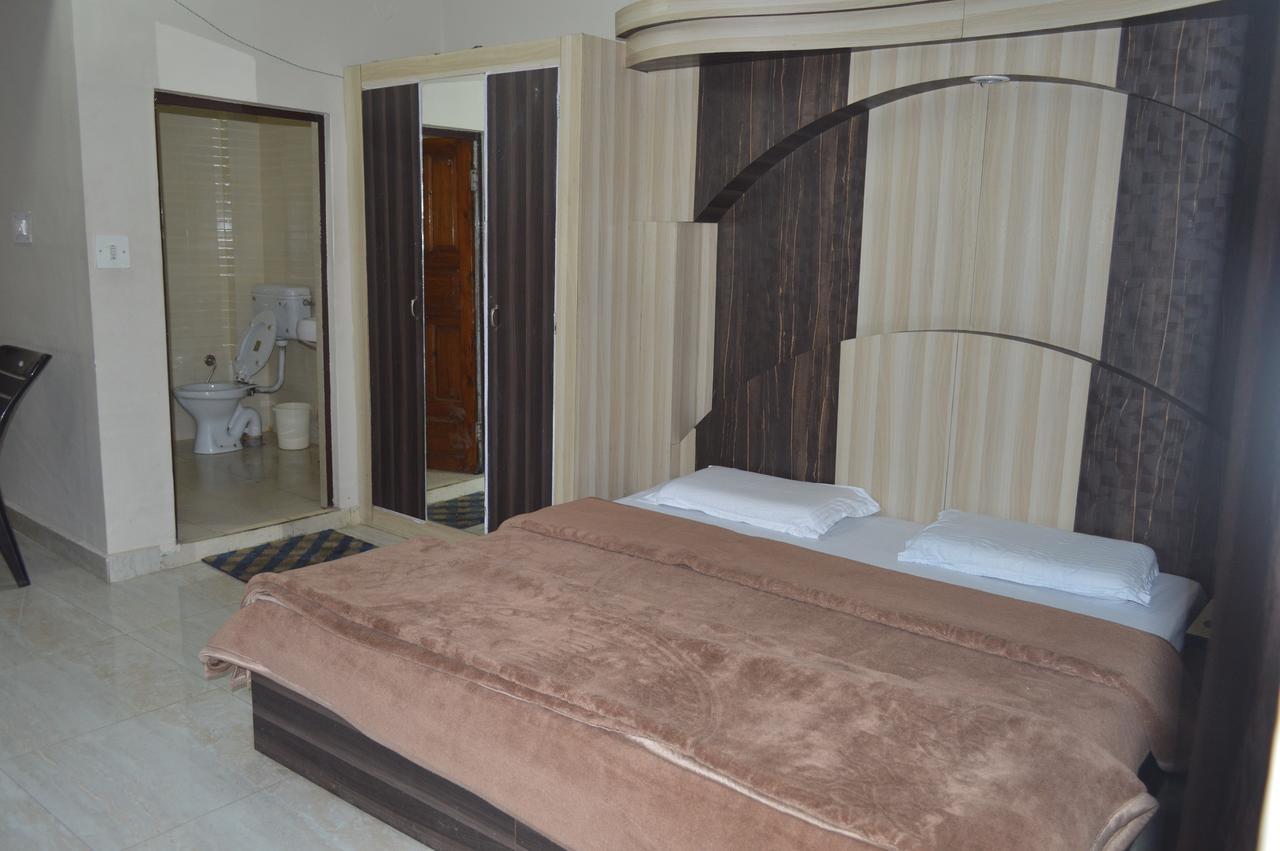 דרמסאלה Dharamkot Inn מראה חיצוני תמונה