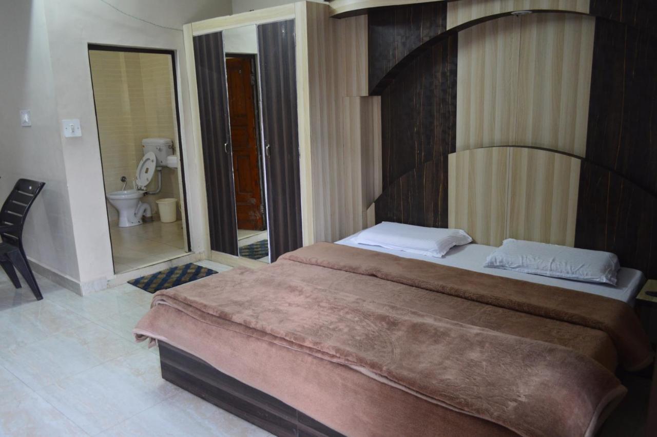 דרמסאלה Dharamkot Inn מראה חיצוני תמונה