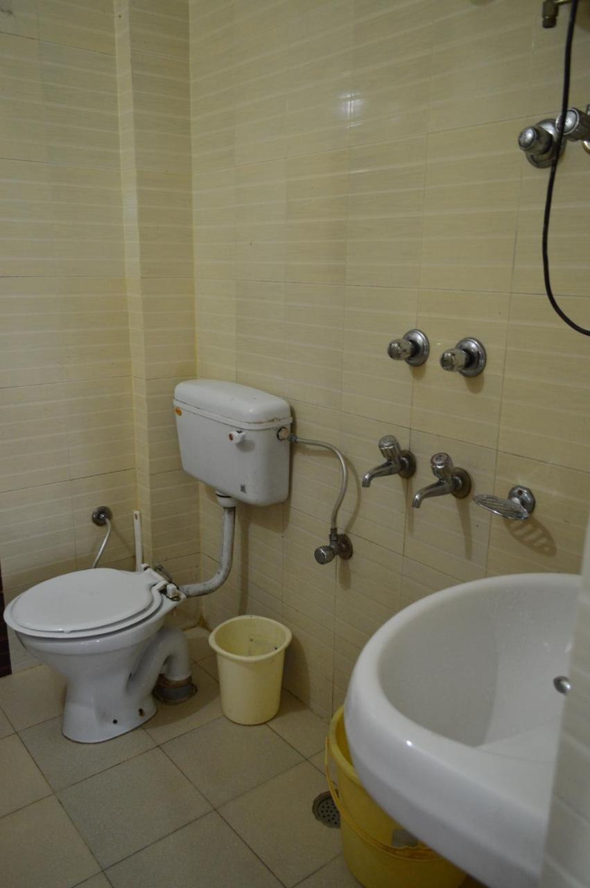 דרמסאלה Dharamkot Inn מראה חיצוני תמונה